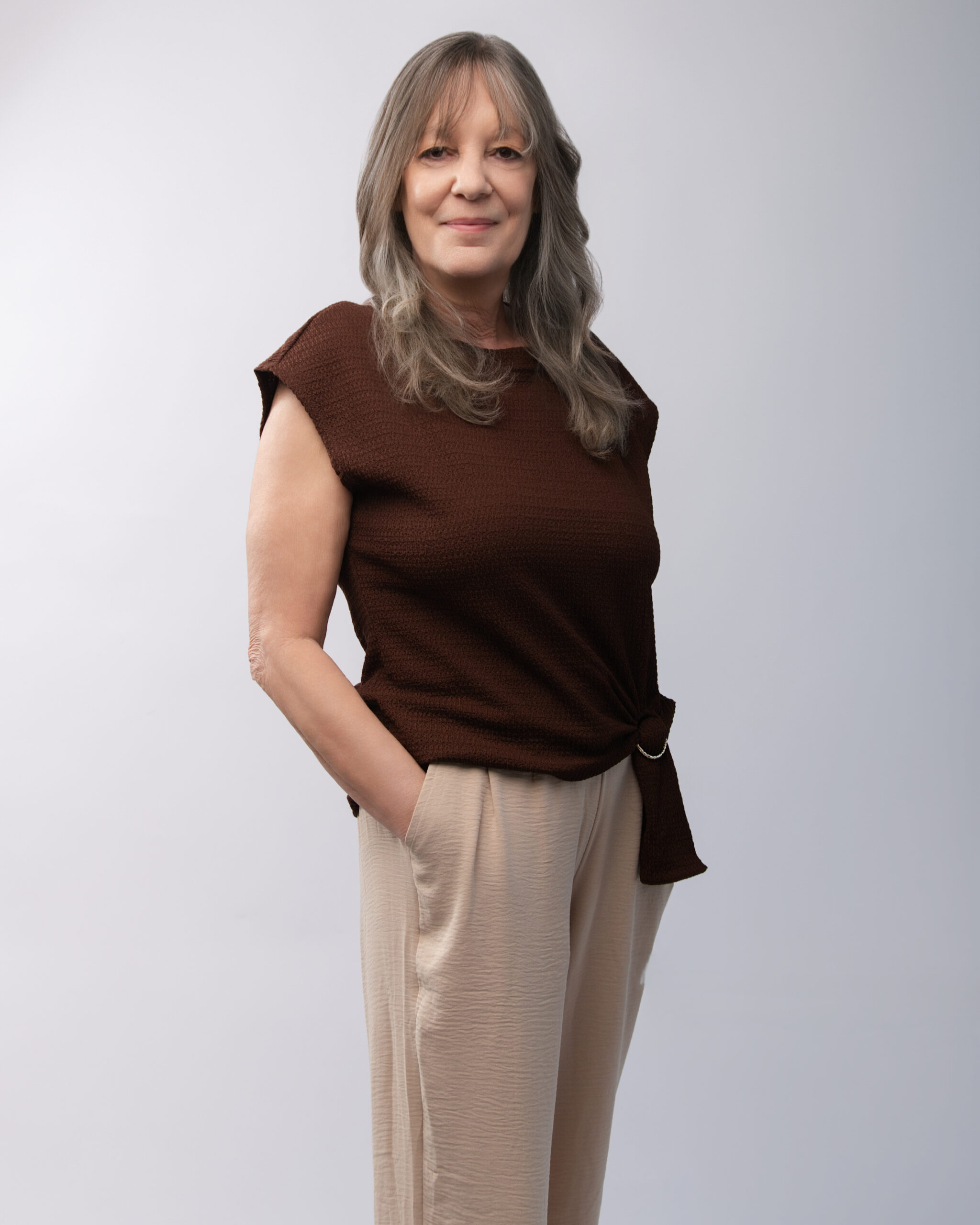 Sharon_B_Jones_Standing